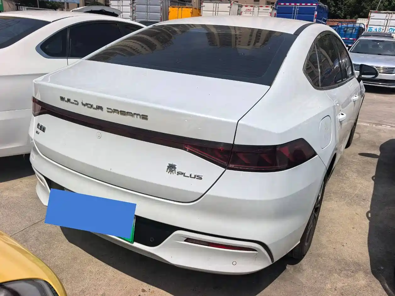 BYD Qin PLUS 2021 EV 400KM Luxury Model фото 4