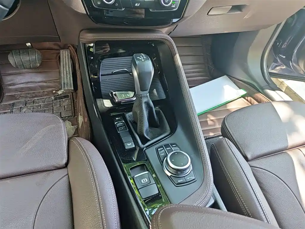 BMW X1 2019 xDrive20Li Premium Model фото 14