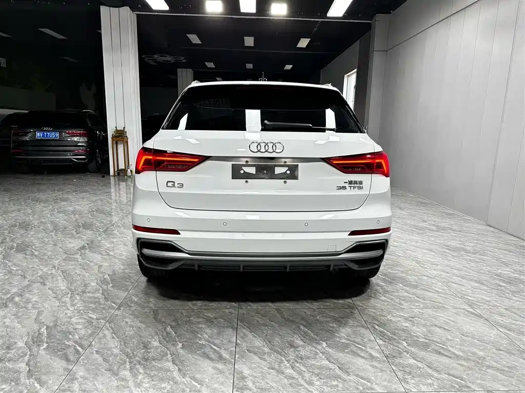 Audi Q3 2022 35 TFSI Fashion Dynamic фото 5