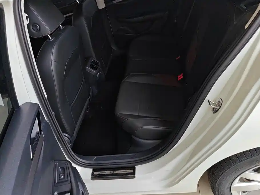 Volkswagen Bora 2020 1.5L Automatic Comfort фото 11