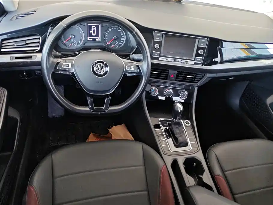 Volkswagen Bora 2020 1.5L Automatic Comfort фото 12