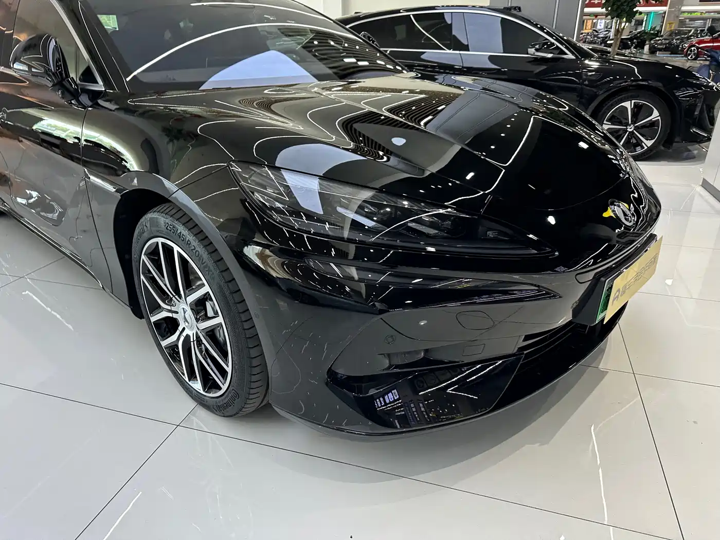Denza Z9 2024 Model 1100km AWD Max Edition фото 4