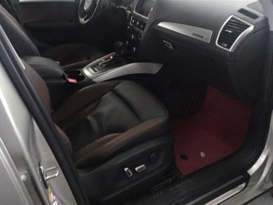 Audi Q5 2017 Plus 40 TFSI Technology фото 8