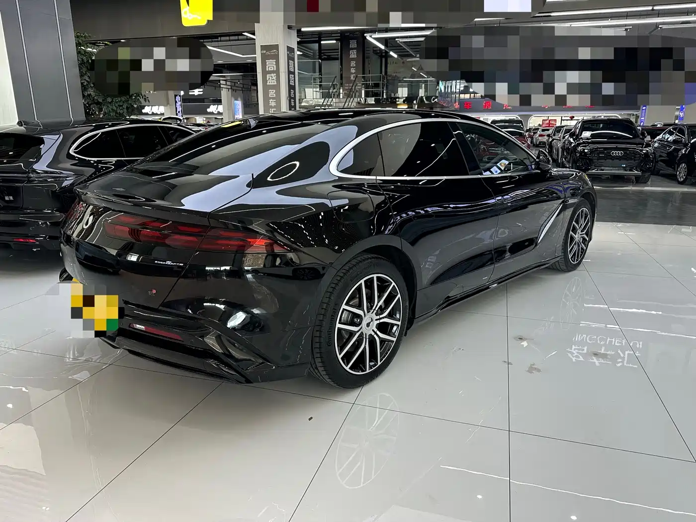 Denza Z9 2024 Model 1100km AWD Max Edition фото 28