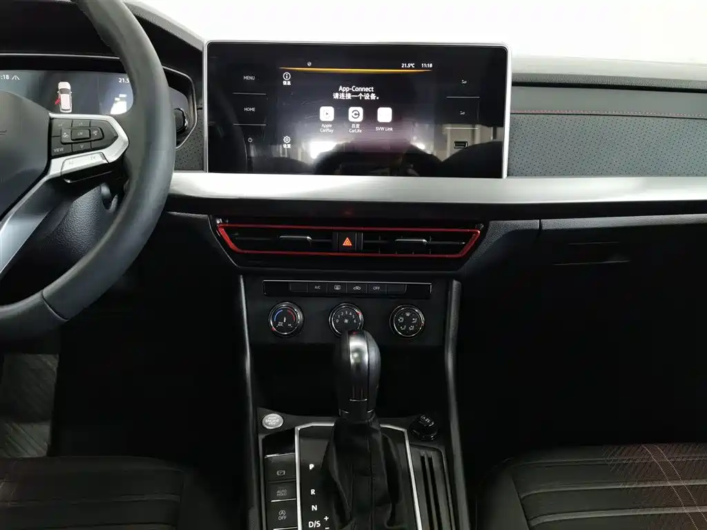Volkswagen Lavida 2024 Model 300TSI DSG Starlight Full Comfort Edition фото 12