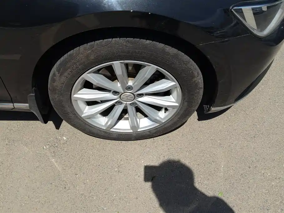 Volkswagen Magotan 2017 330TSI DSG Leading фото 6