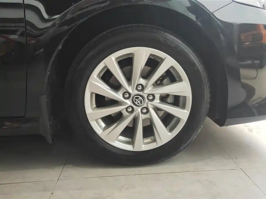 Toyota Camry 2021 2.0G Luxury Edition фото 6