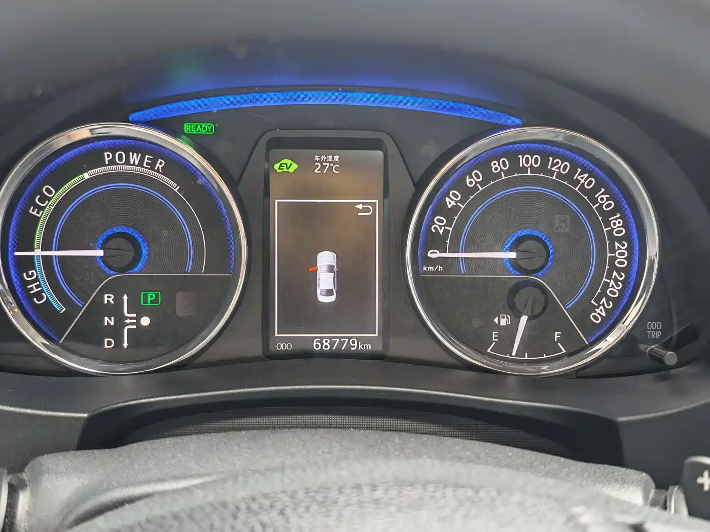 Toyota Corolla 2016 Dual Hybrid 1.8L E-CVT Elite Edition фото 8