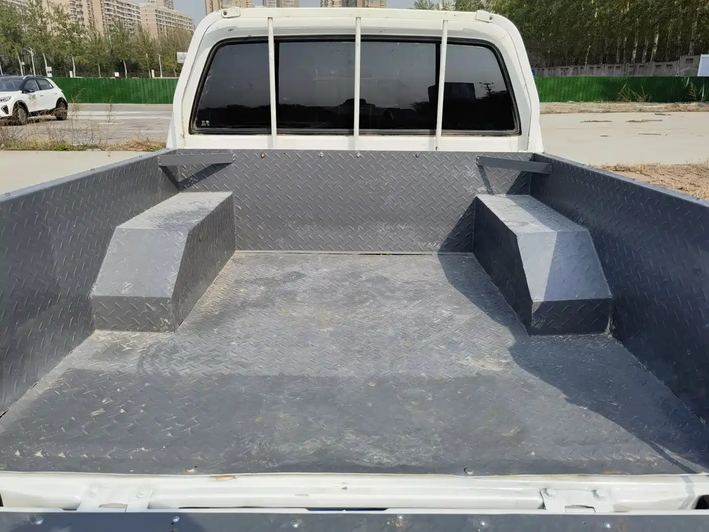 Isuzu Pickup 2017 2015 2.5L 4WD 4ZE3-MPI