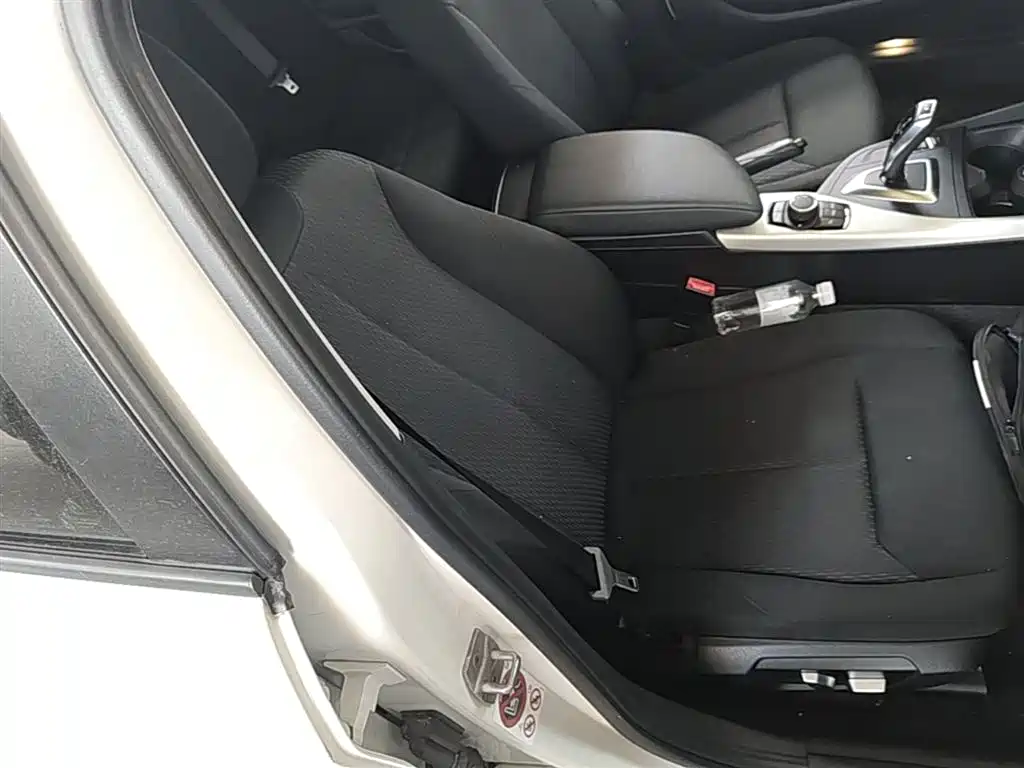 BMW 1 Series (Import) 2016 120i Leading Model фото 25