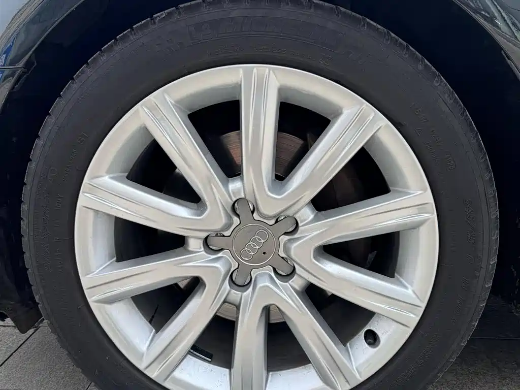 Audi A6L 2015 35 FSI quattro Comfort фото 9