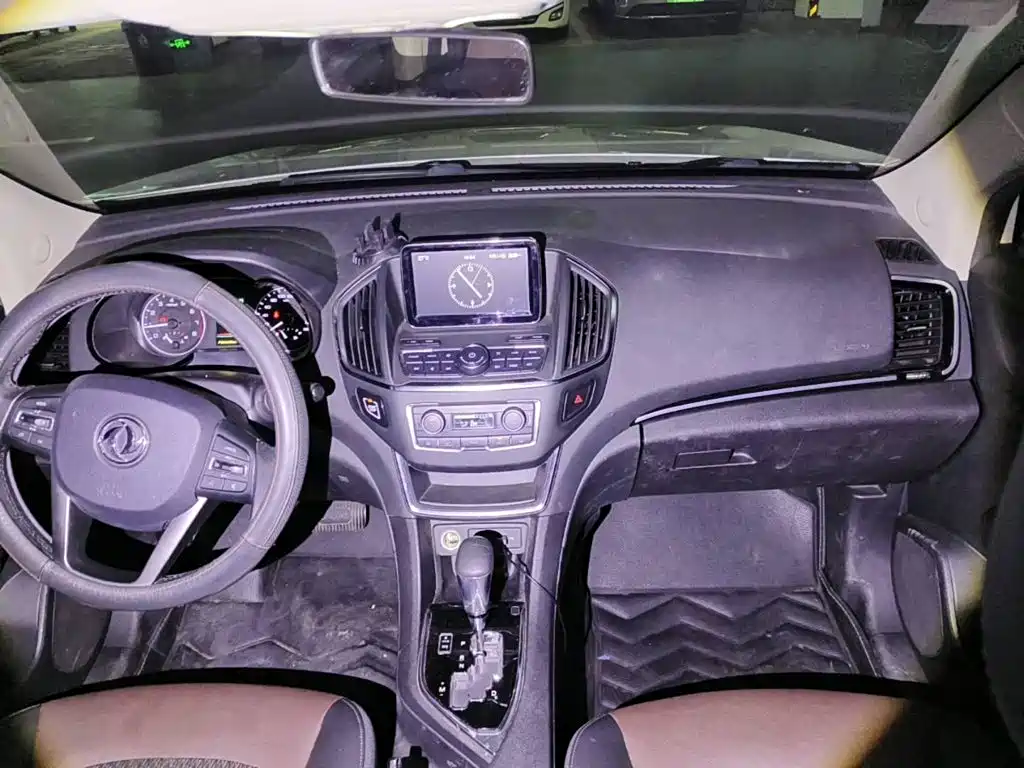 Dongfeng Aeolus Dongfeng Fengshen AX5 2017 2017 1.4T Automatic Fun Edition