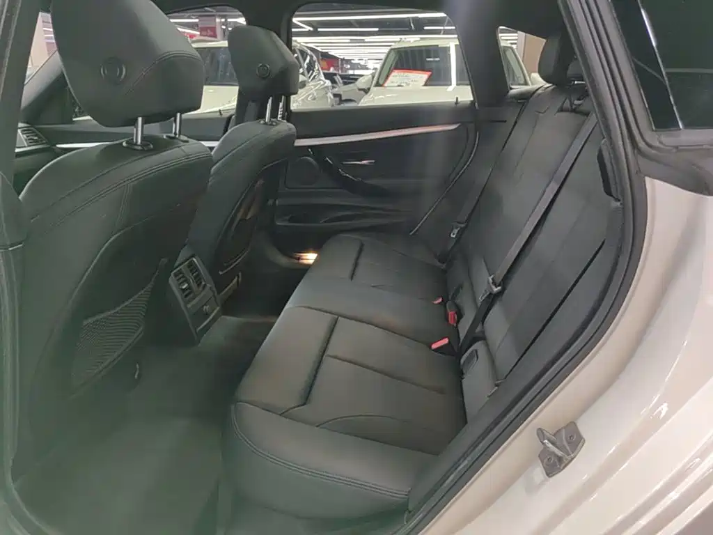 BMW 3 Series GT 2021 2020 320i M Sport Package