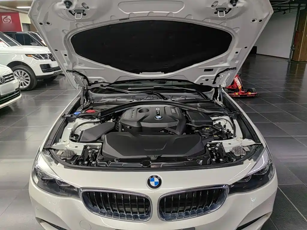 BMW 3 Series GT 2021 2020 320i M Sport Package