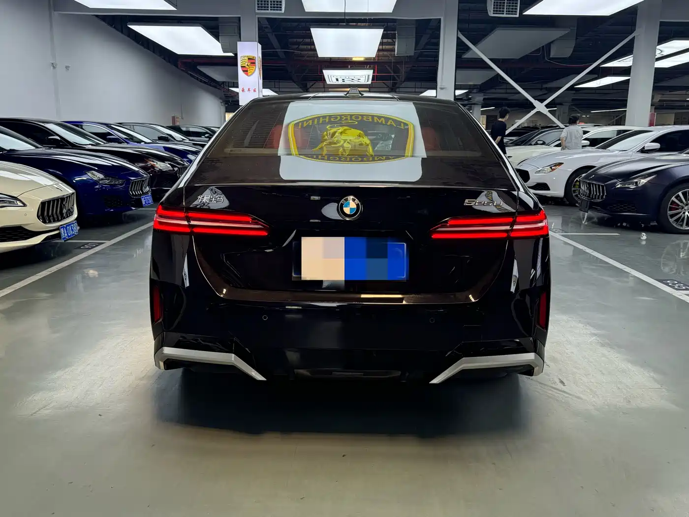 BMW 5 Series 2025 525Li Luxury Package фото 14