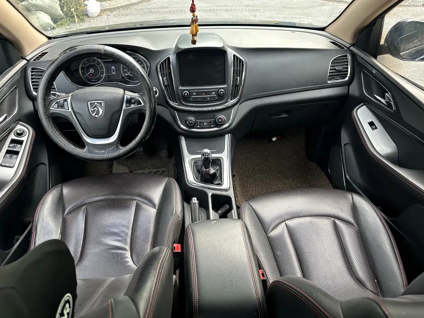 Baojun 560 2016 2015 1.8L Manual Luxury