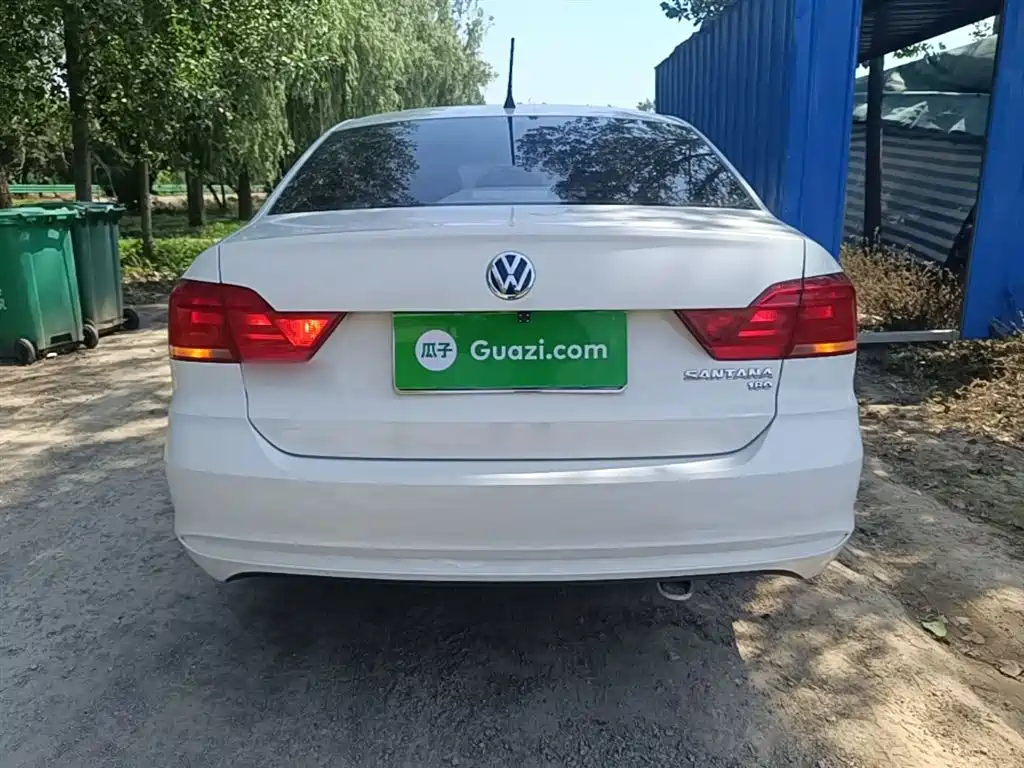 Volkswagen Santana 2016 1.6L Manual Trend Edition фото 6