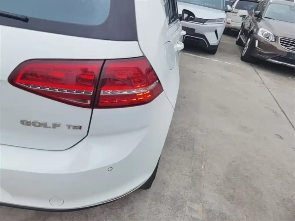 Volkswagen Golf 2015 1.4TSI Automatic Comfort фото 24