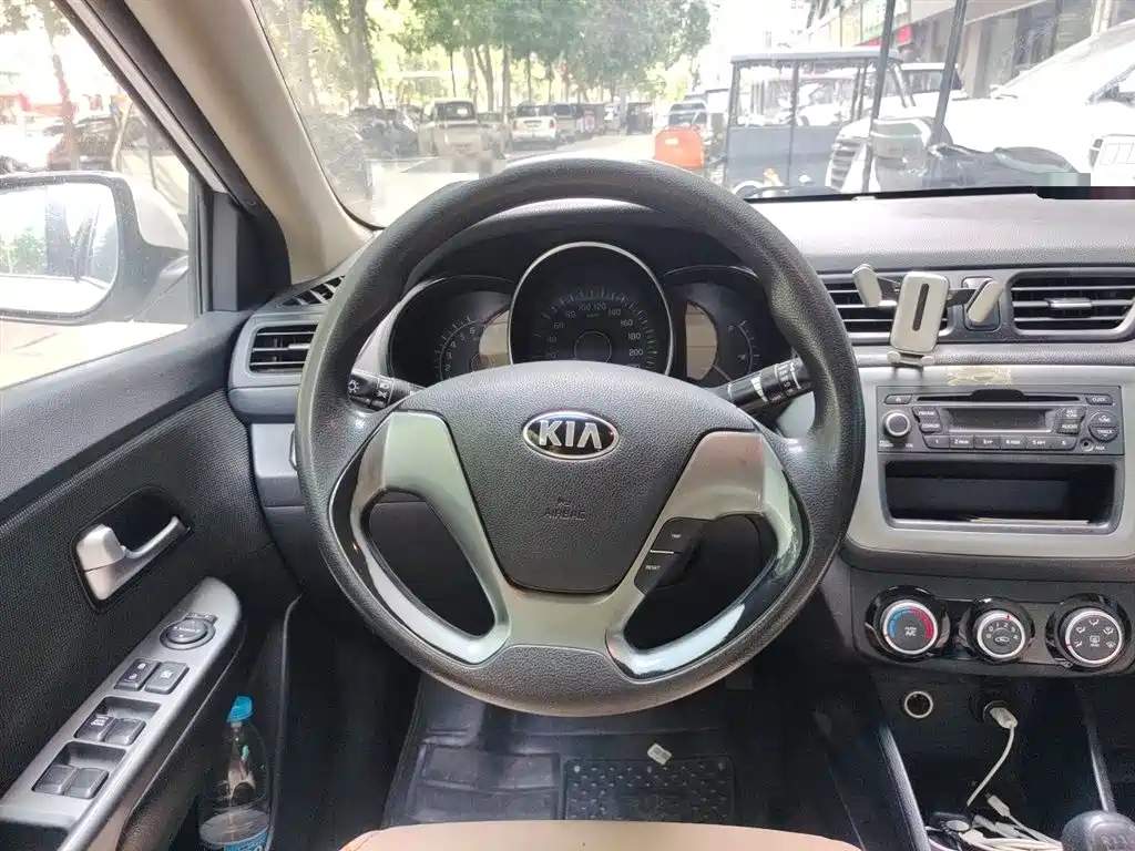 Kia K2 2015 Sedan 1.4L MT GLS фото 7
