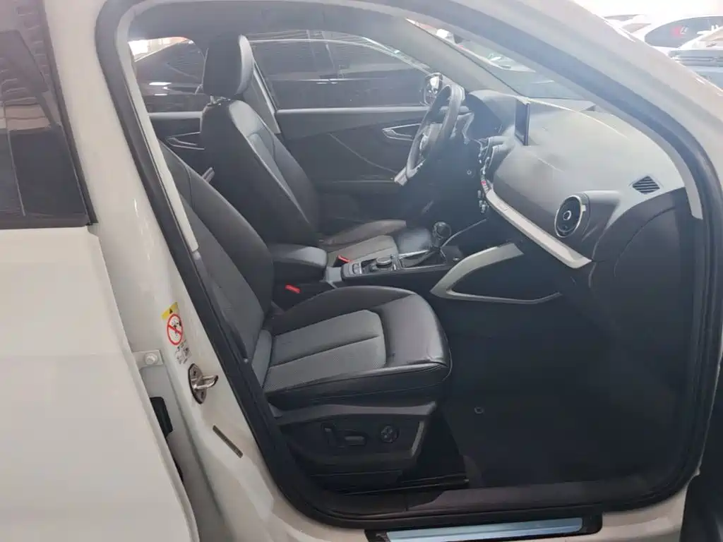 Audi Q2L 2019 2018 35 TFSI Fashion Elegance China VI