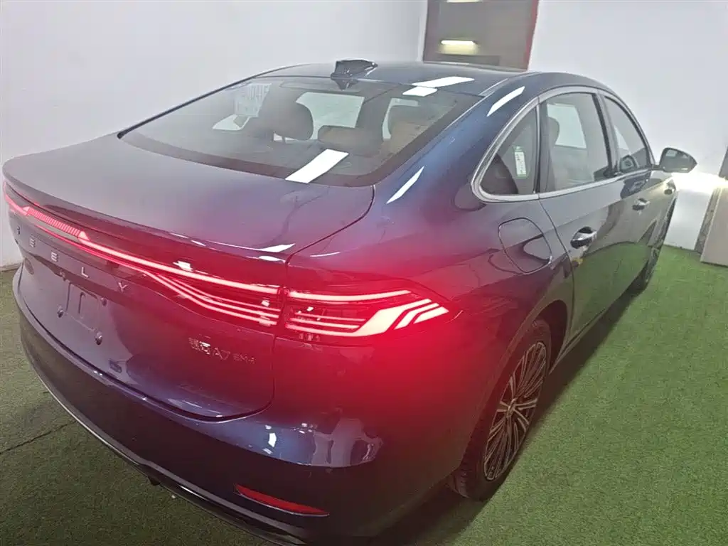 Geely Galaxy Galaxy A7 2025 EM-i фото 7