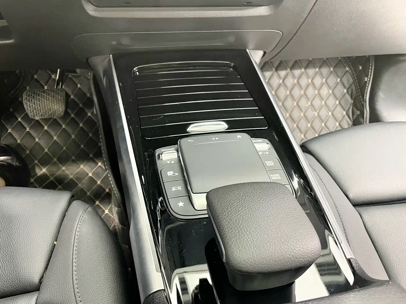 Mercedes-Benz GLB 2023 GLB 220 Style фото 5