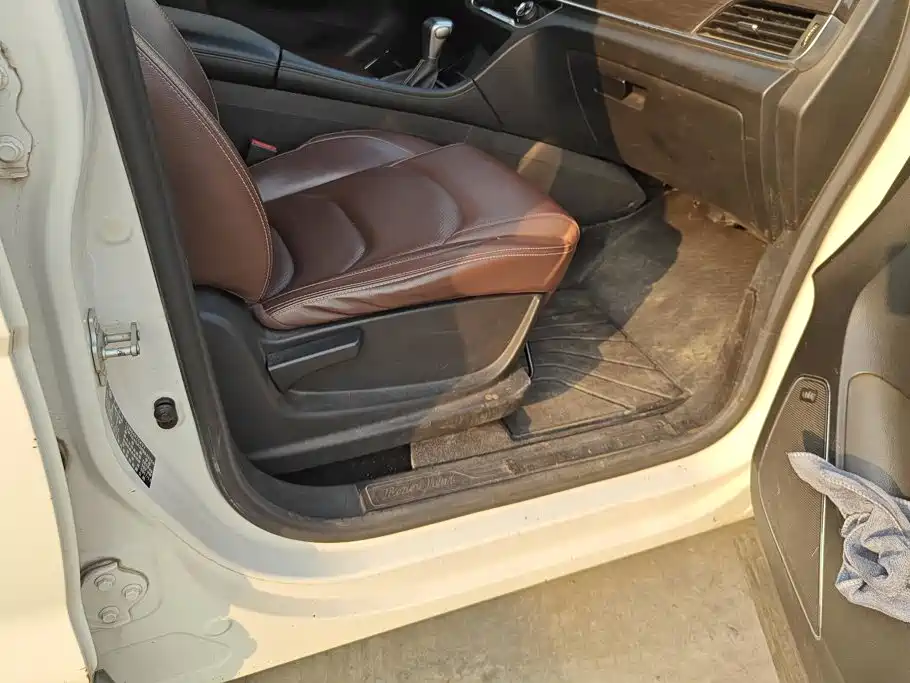 Baojun 560 2018 2017 1.5T DCT Premium Model