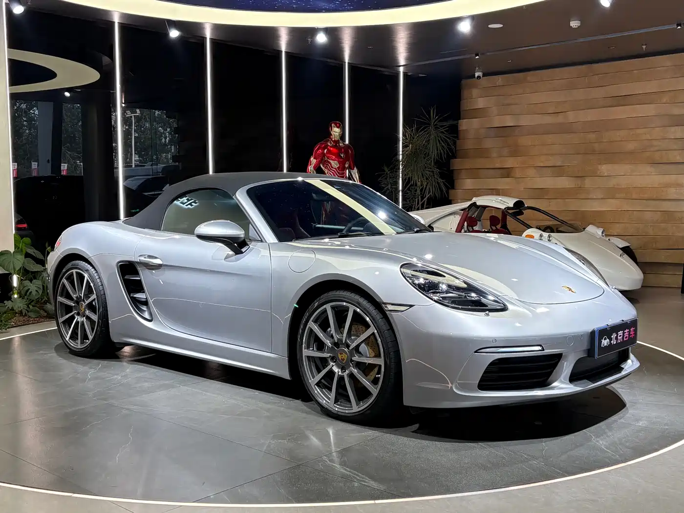Porsche 718 2018 Boxster 2.0T фото 3