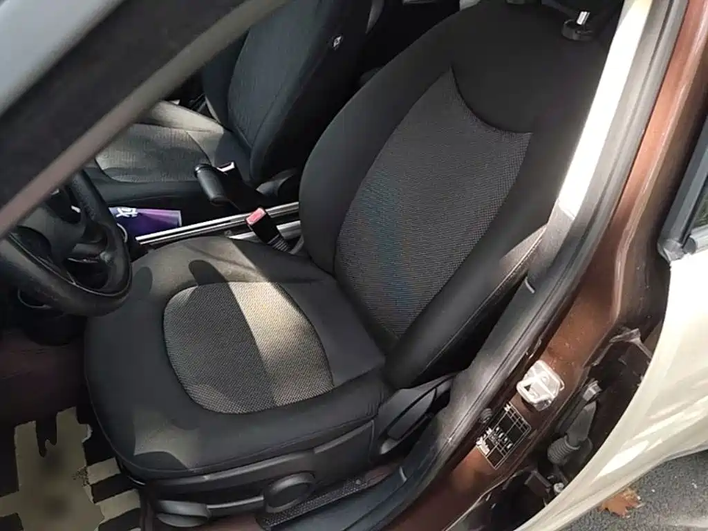 Photo 15 - MINI COUNTRYMAN