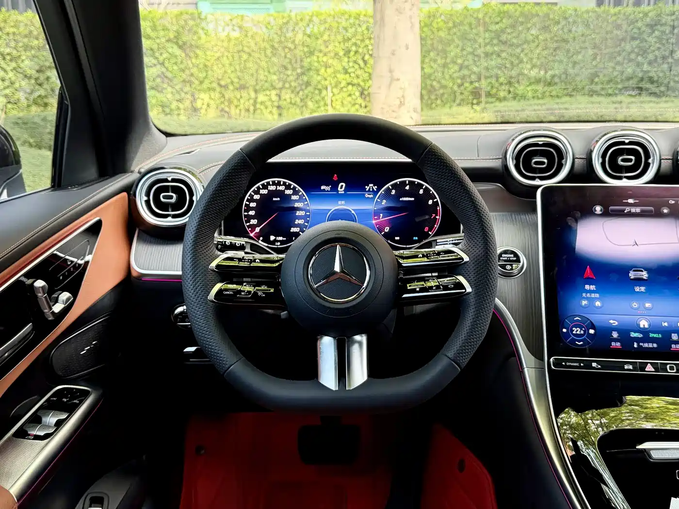 MERCEDES-BENZ GLC