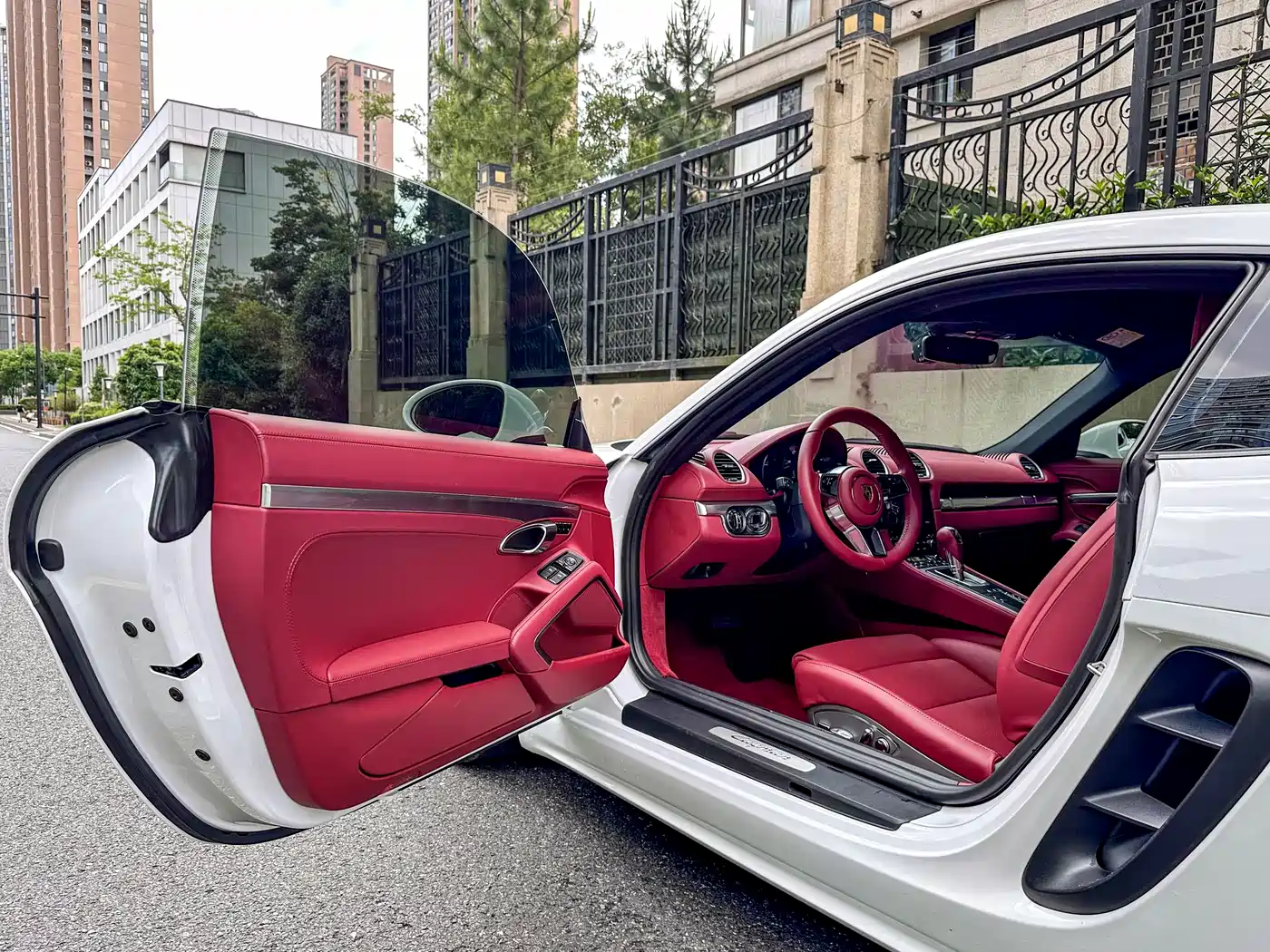 Porsche 718 2023 Cayman Style Edition 2.0T фото 13