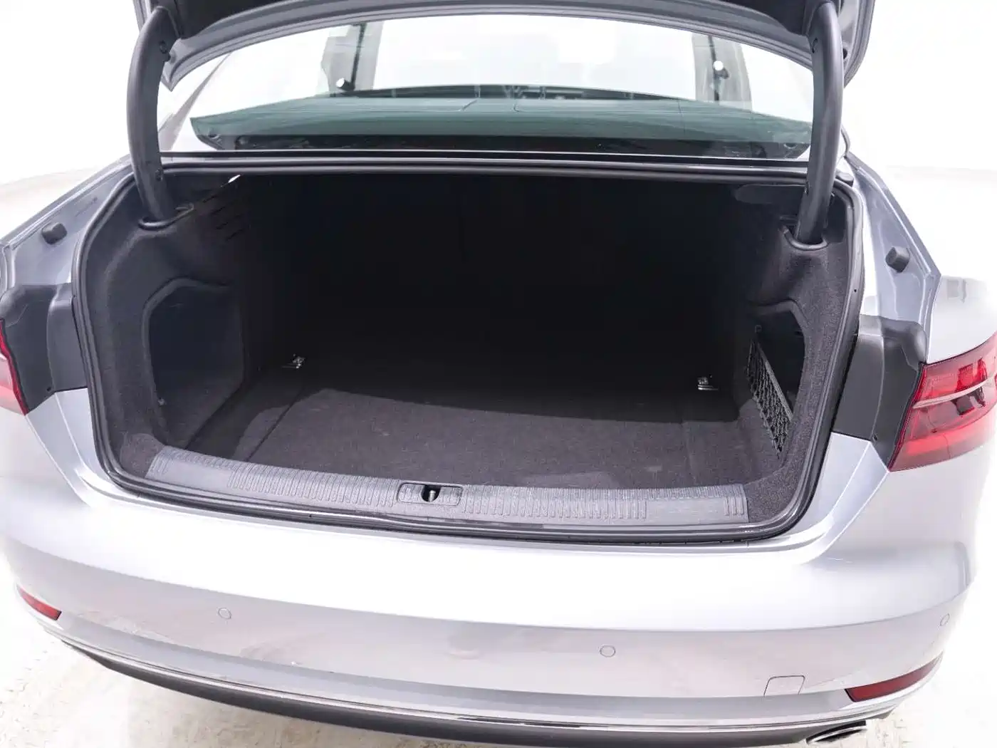 Audi A4L 2018 30th Anniversary 40 TFSI Progressive фото 23