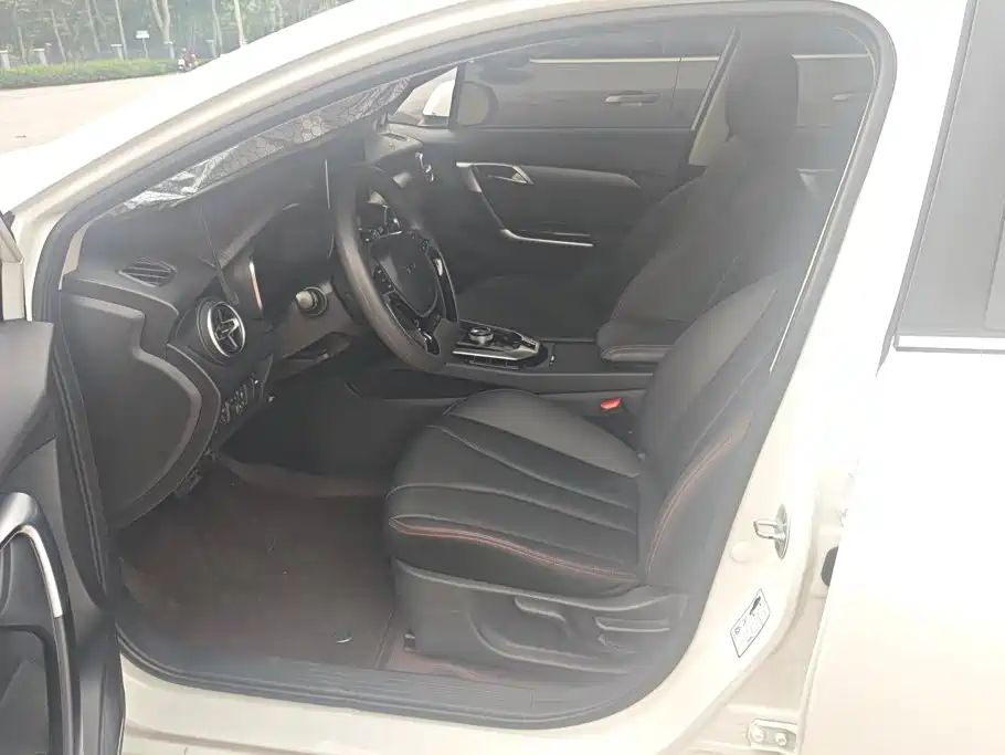 BAIC Beijing EU5 2025 2025 Hongtu Standard Edition