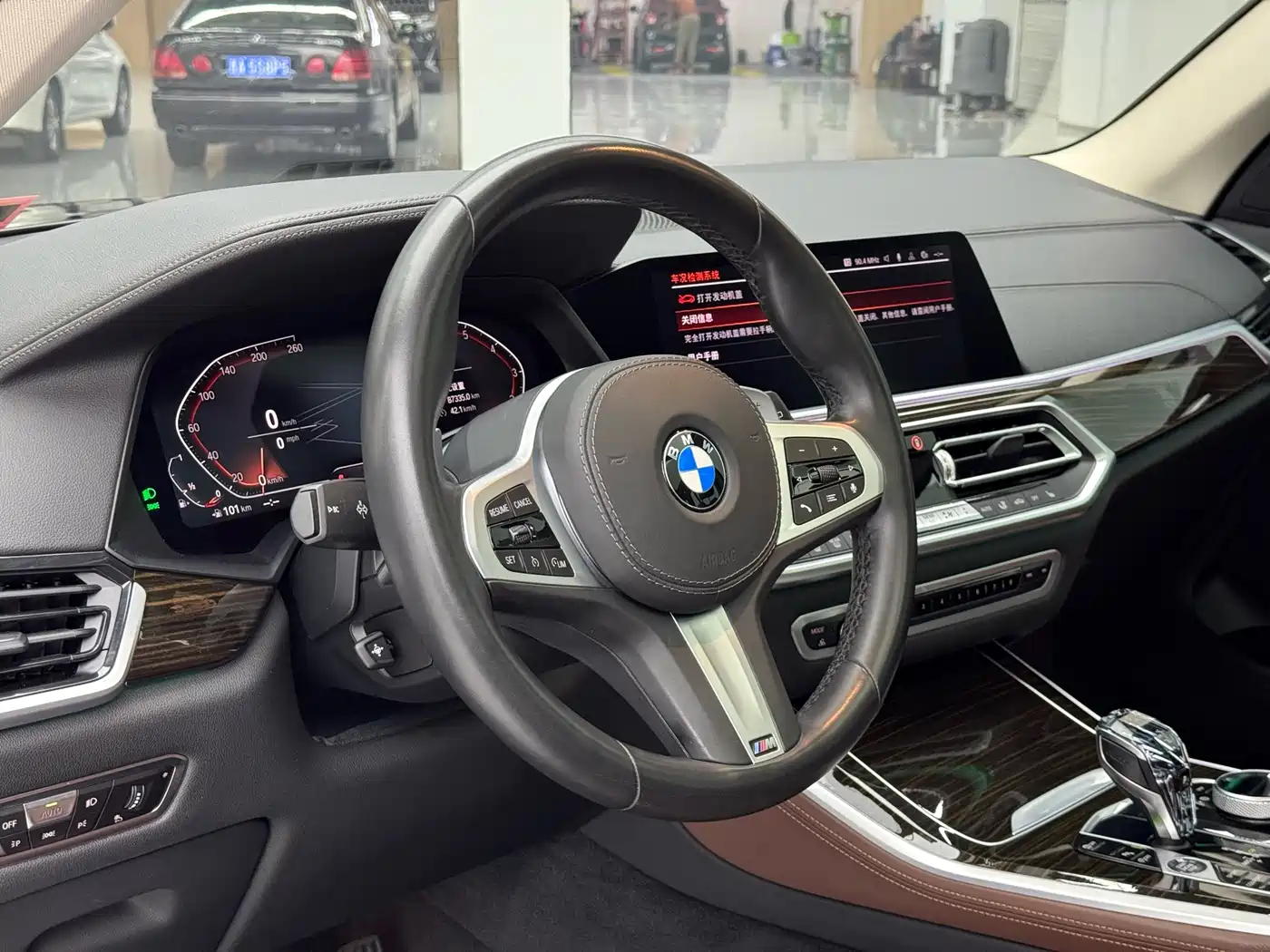 BMW X5 (Import) 2020 xDrive30i M Sport Package фото 13