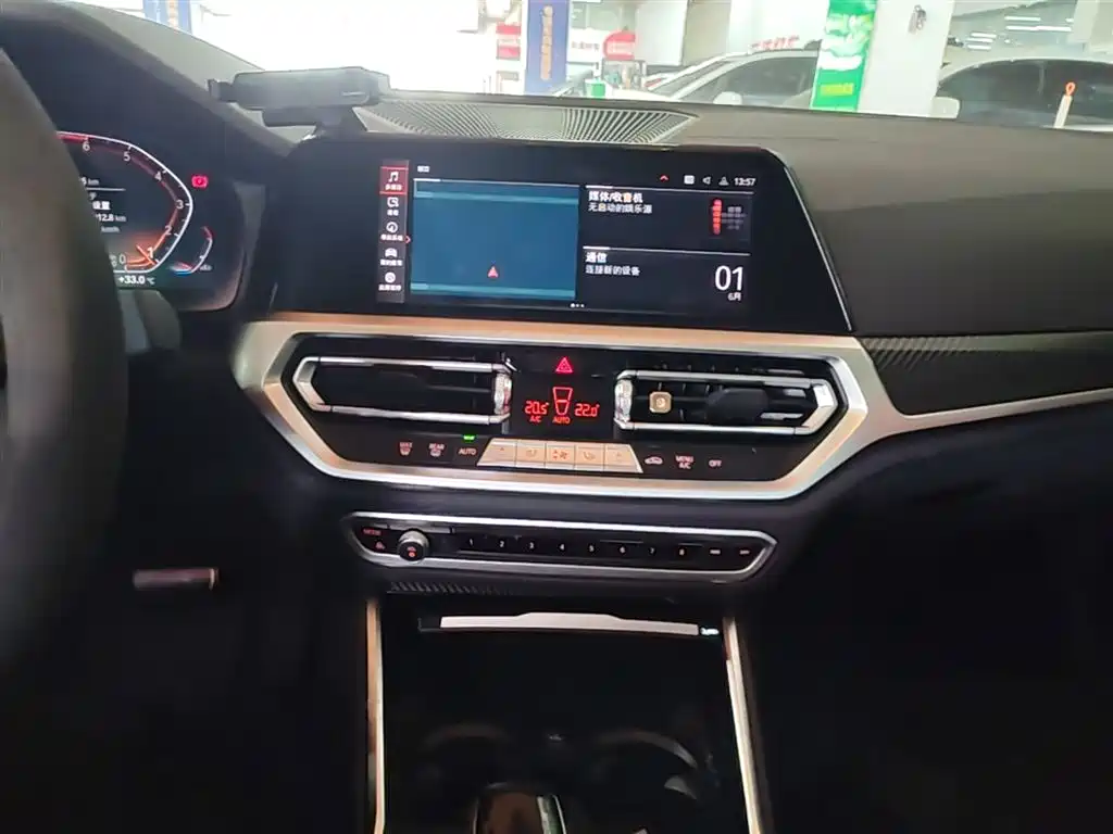 BMW 3 Series 2020 320Li M Sport Package фото 13
