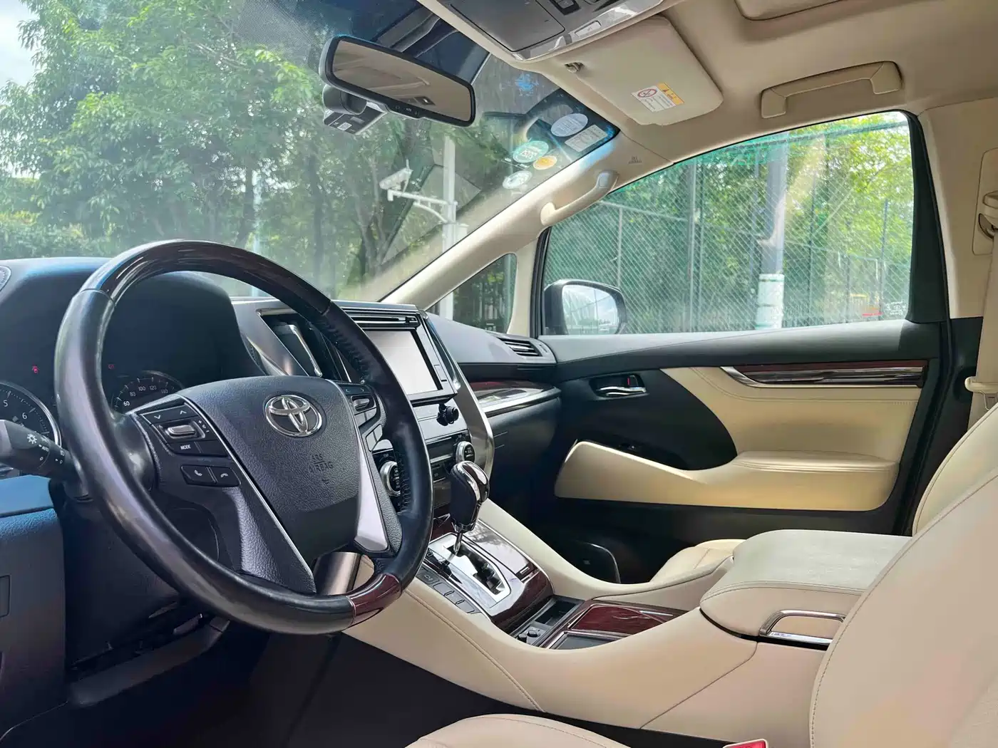 Toyota Alphard 2015 3.5L Luxury Edition фото 6
