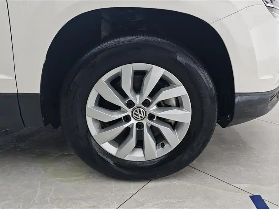 Volkswagen Tharu 2020 280TSI 2WD Trend Edition China VI фото 6