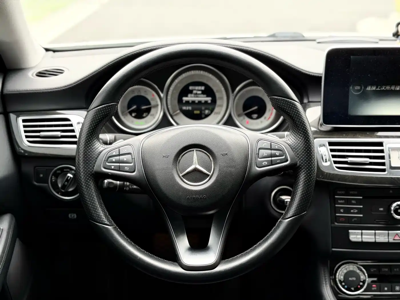 Mercedes-Benz CLS 2015 CLS 320 фото 8
