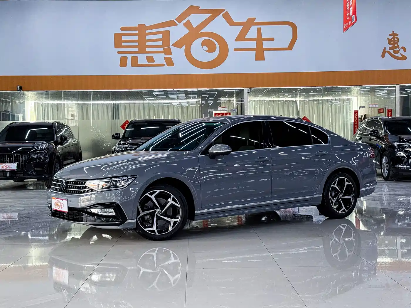 Volkswagen Magotan 2023 Model 2 Million Commemorative Edition 330TSI DSG Luxury фото 2