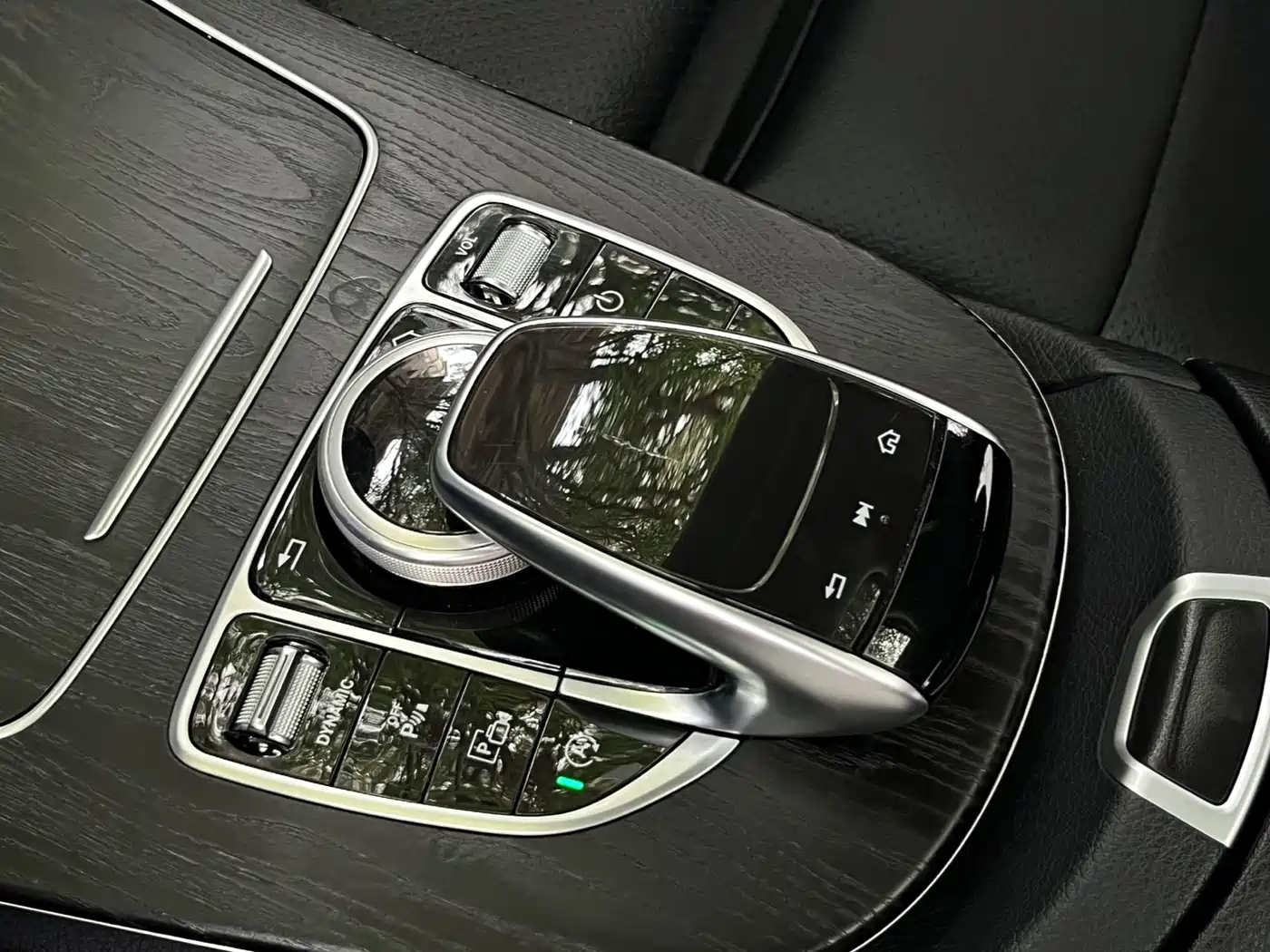 Mercedes-Benz E-Class 2016 E 200 L Sport Type фото 15