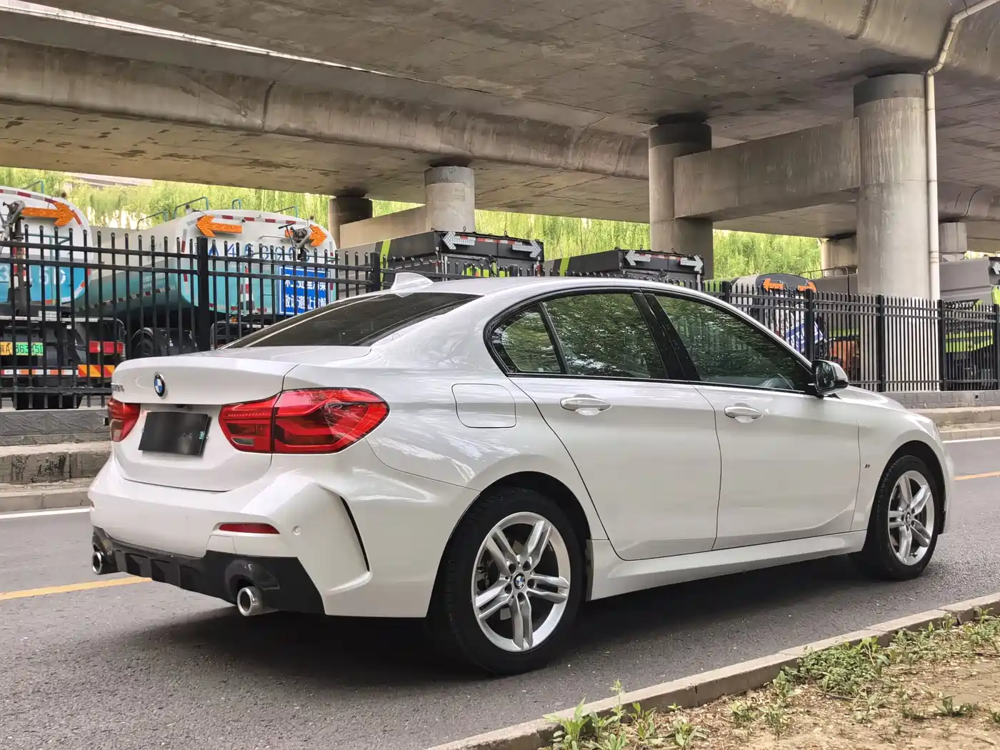BMW 1 Series 2020 Model 120i M Sport Package фото 10