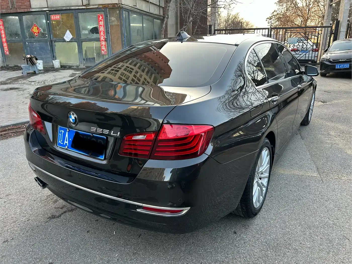 BMW 5 Series 2014 525Li Luxury Design Package фото 9