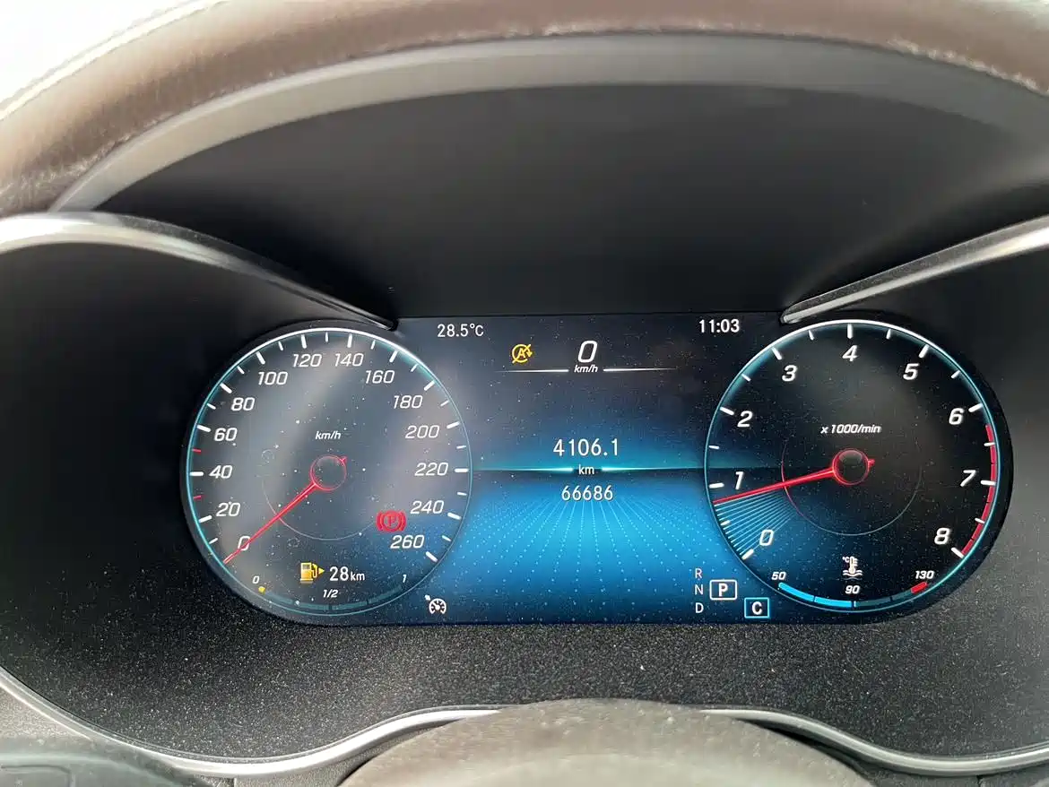 Mercedes-Benz GLC 2020 Facelift GLC 260 L 4MATIC Dynamic фото 9