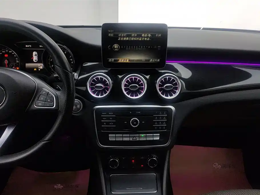 Mercedes-Benz CLA (Import) 2017 Facelift CLA 180 фото 13