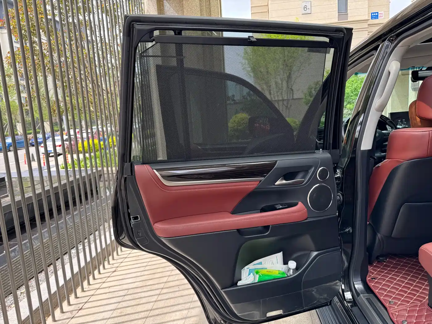 Lexus LX 2019 570 Dynamic Luxury Edition фото 15