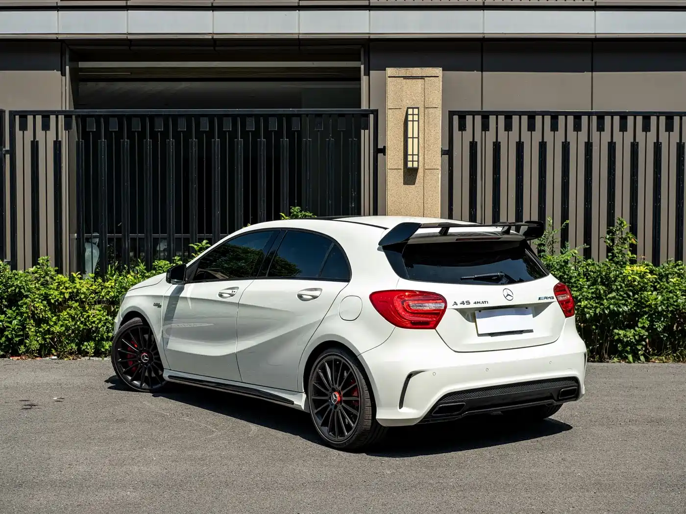 Mercedes-Benz A-Class AMG (Import) 2014 AMG A 45 4MATIC фото 4