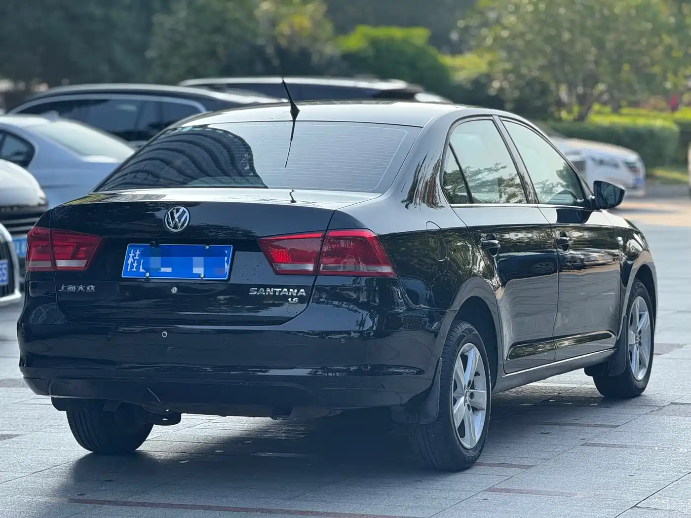 Volkswagen Santana 2015 1.6L Automatic Comfort Edition фото 4