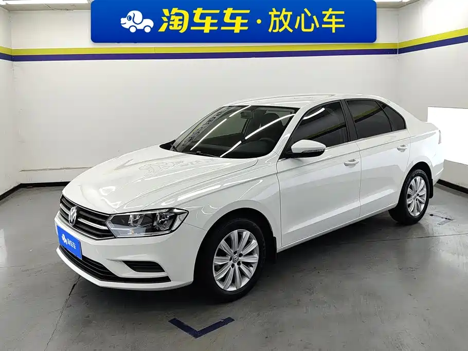 Фото 1 - Volkswagen Bora