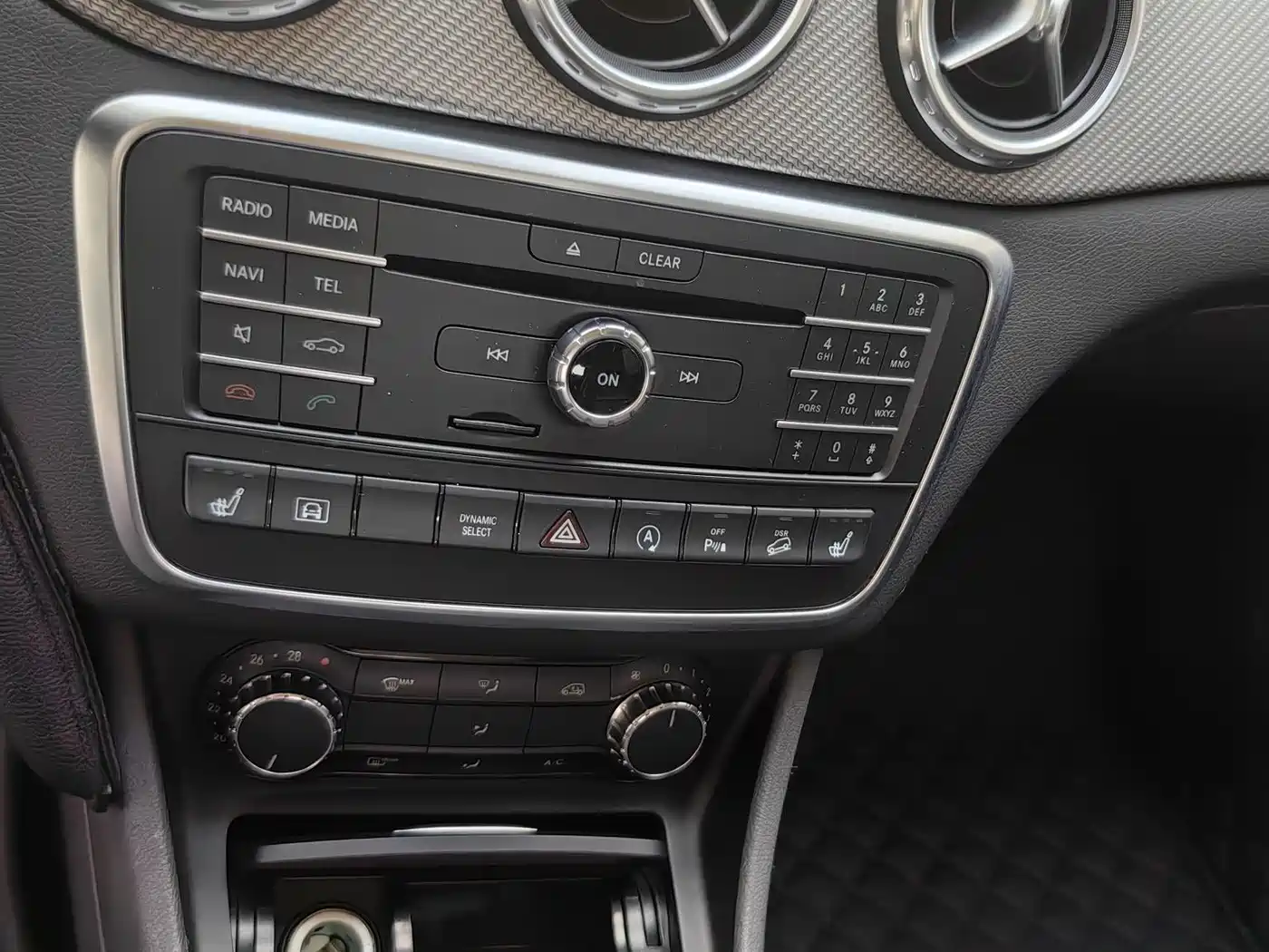 Mercedes-Benz GLA 2017 GLA 220 4MATIC Fashion фото 22