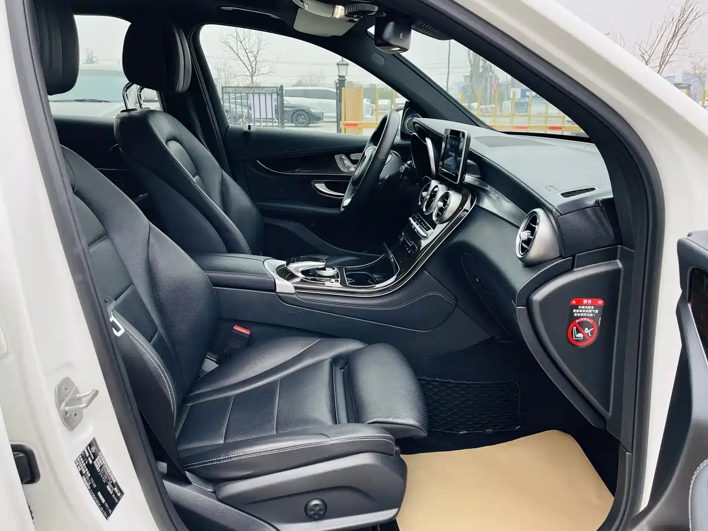 Mercedes-Benz GLC 2019 Facelift GLC 260 L 4MATIC Luxury фото 13